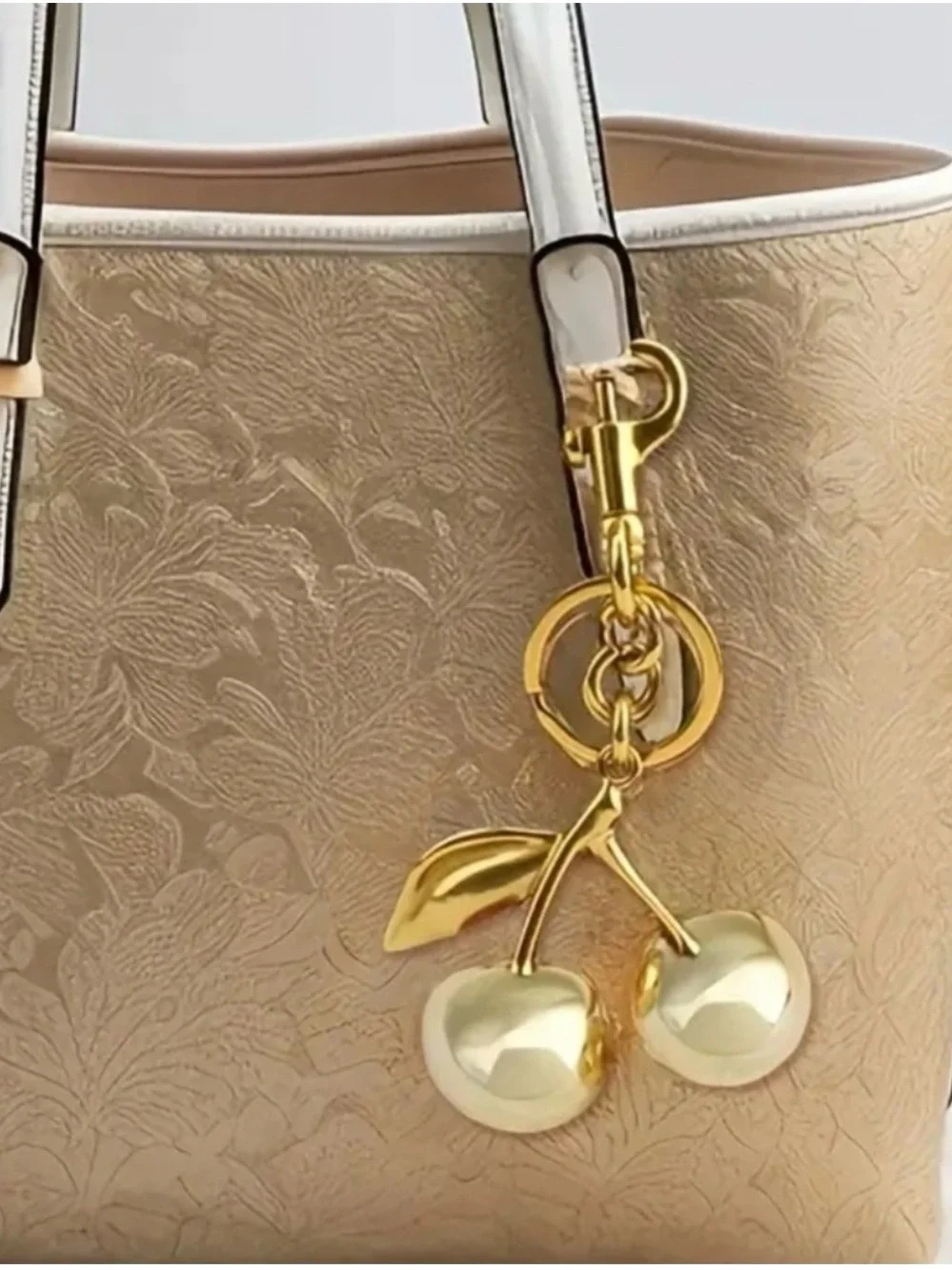 N/A stylish gold